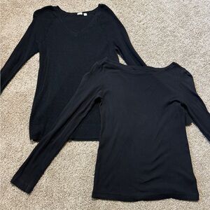 (2) Small Gap Black Women’s Long Sleeve Sweater Tops